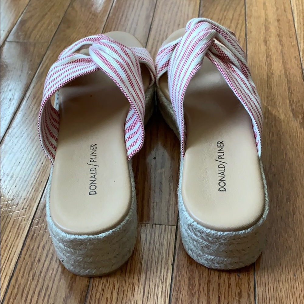 Donald Pliner Chatch Slide Sandal - Picture 4 of 5